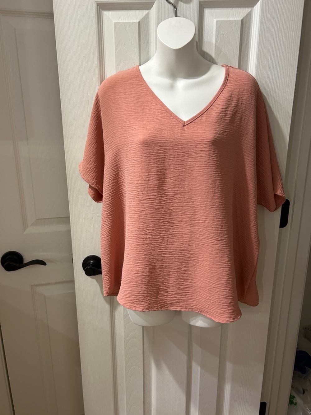Entro women’s  size medium blouse